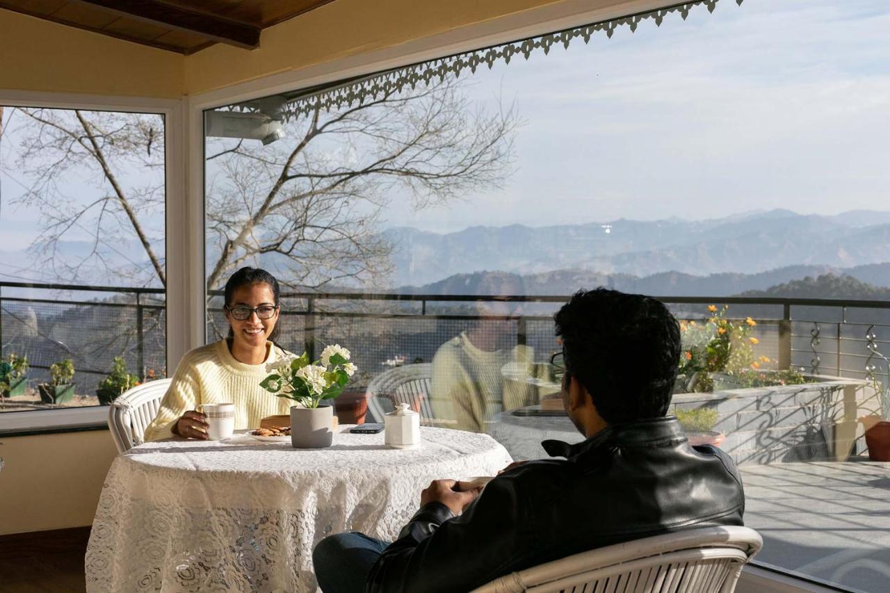 Stayvista At Springfield With Bonfire Kasauli Exterior foto
